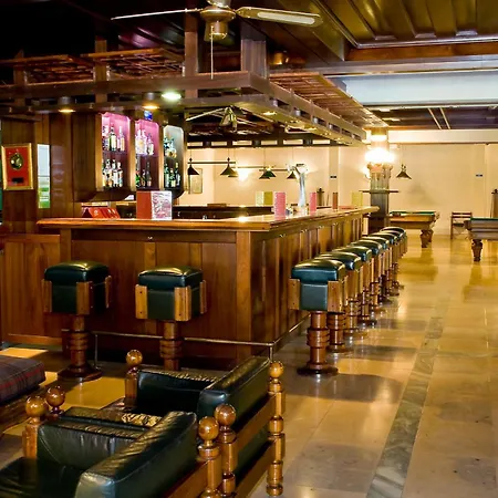 Balaia Mar فندق 3*